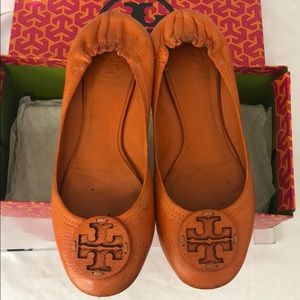 Well worn bright orange TORY BURCH flats - sz 8